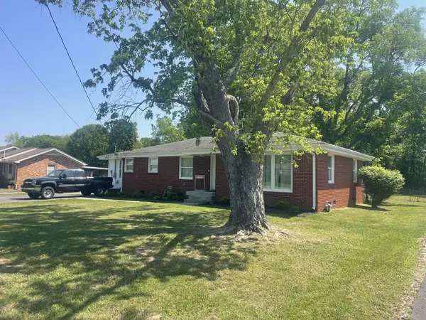205 Winwood Dr, Lebanon, TN 37087