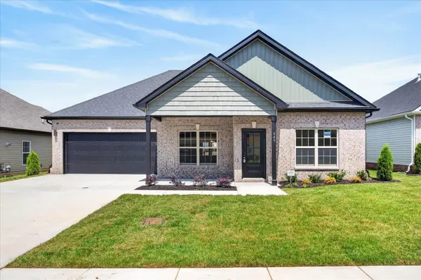 645 Woodrush Dr, Clarksville, TN 37040