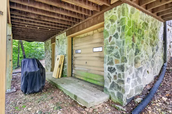57 Steve Rich Rd, Red Boiling Springs, TN 37150