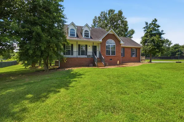 7301 W Cook Rd, Springfield, TN 37172