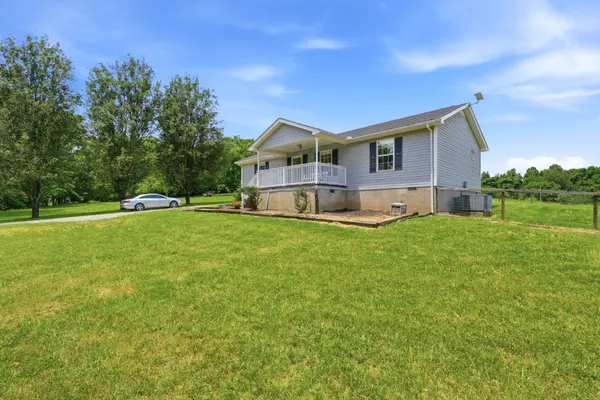 3166 Burr Rd, Springfield, TN 37172