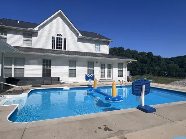 420 Long Branch Rd, Lawrenceburg, TN 38464