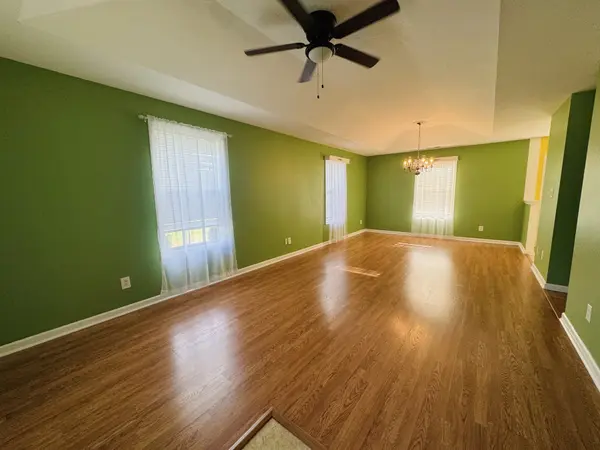 128 Colson Village Ct, Dover, TN 37058