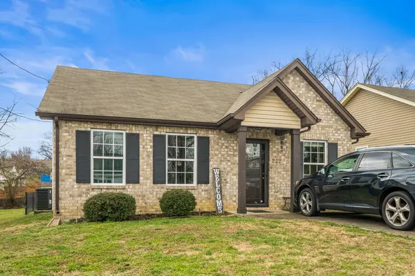 914 16th Ave #E, Springfield, TN 37172