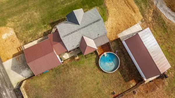 15 Raccoon Rd, Westmoreland, TN 37186