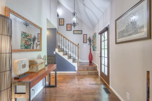 858 Matthew Ct, Kingston Springs, TN 37082