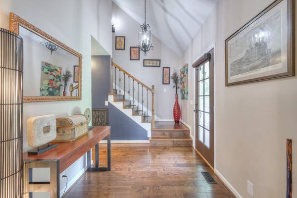 858 Matthew Ct, Kingston Springs, TN 37082