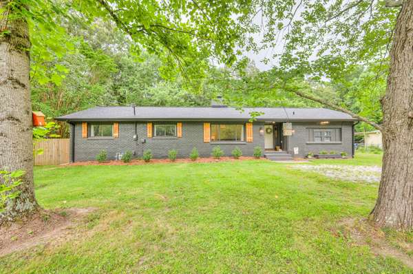 1104 Remington Pl, Manchester, TN 37355