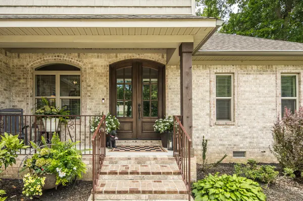 32 Sunhaven Dr, Jackson, TN 38305