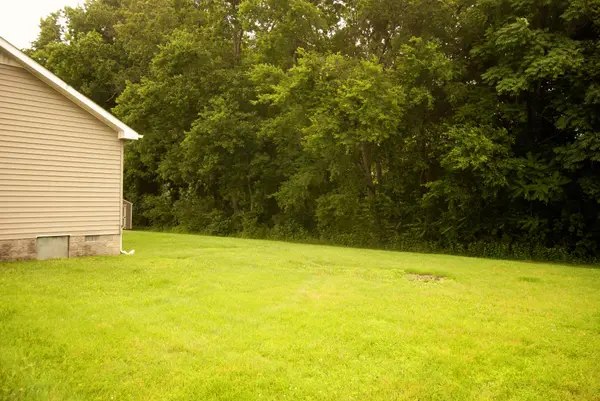 138 Leigh Anna Cir, Lafayette, TN 37083
