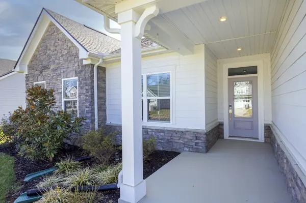 2111 Hideaway Ln, Murfreesboro, TN 37128