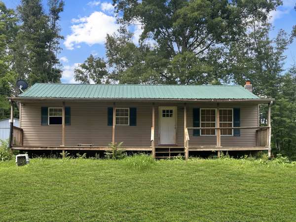 380 Shady Ln, Gainesboro, TN 38562