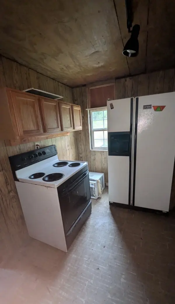 119 Washington Ave, Camden, TN 38320