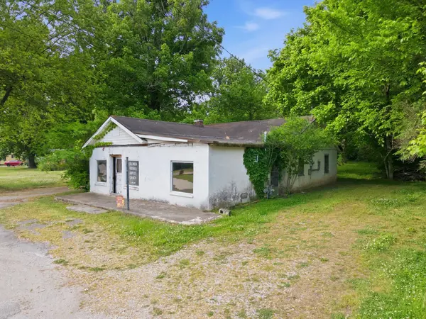 410 Mooresville Pike, Columbia, TN 38401