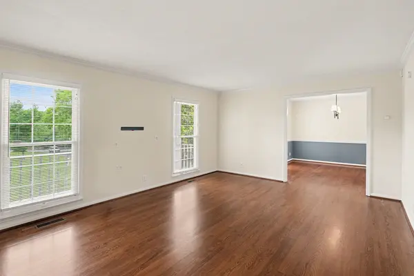 624 N Woodson Rd, Clarksville, TN 37043