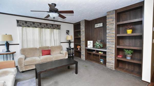 157 Roblyer Road, Benton, TN 37307