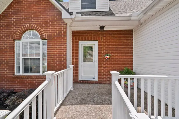 1272 Baker Creek Dr, Spring Hill, TN 37174