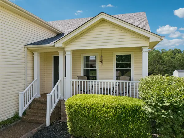 1402 Alyssa Dr, Chapel Hill, TN 37034