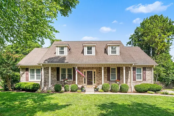 8324 Carriage Hills Dr, Brentwood, TN 37027