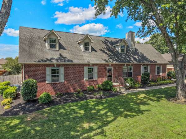 1318 Tomahawk Trce, Murfreesboro, TN 37129