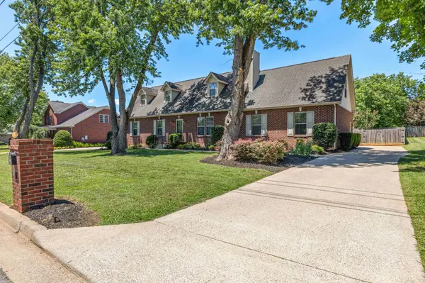 1318 Tomahawk Trce, Murfreesboro, TN 37129