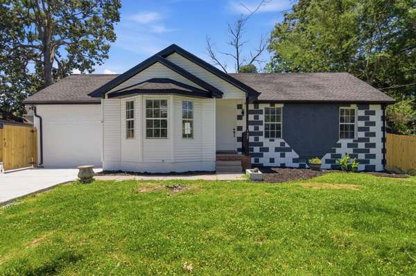 137 Nelson Dr, La Vergne, TN 37086