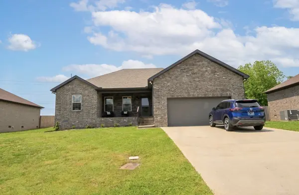 108 Smithfield Dr, Shelbyville, TN 37160