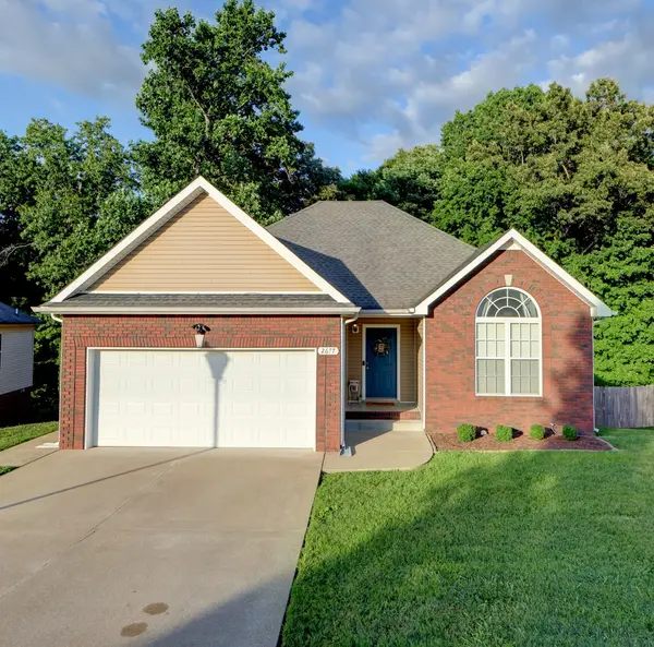 2677 Hidden Ridge Ct, Clarksville, TN 37043