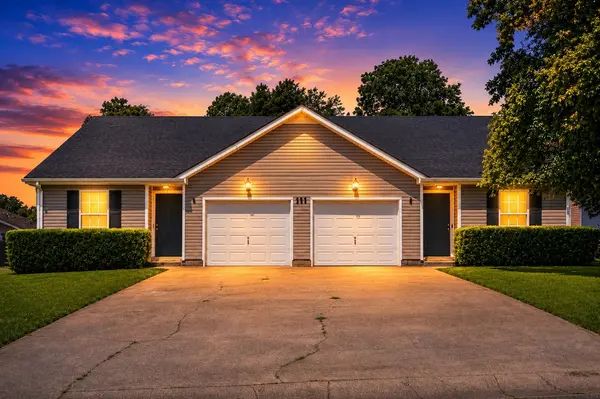 256 Executive Ave, Clarksville, TN 37042
