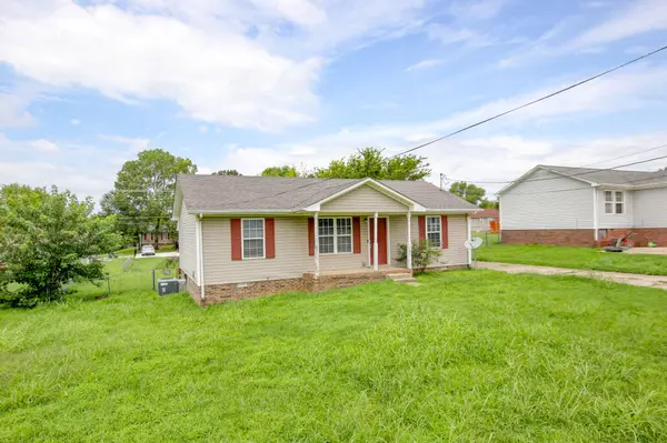 1006 Bush Ave, Oak Grove, KY 42262