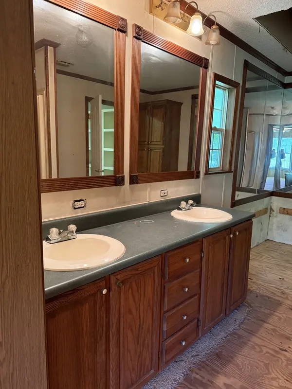 8356 Barren Fork Ln, Bon Aqua, TN 37025