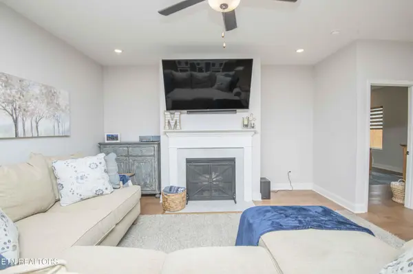 471 Sugar Maple Tr, Lenoir City, TN 37771