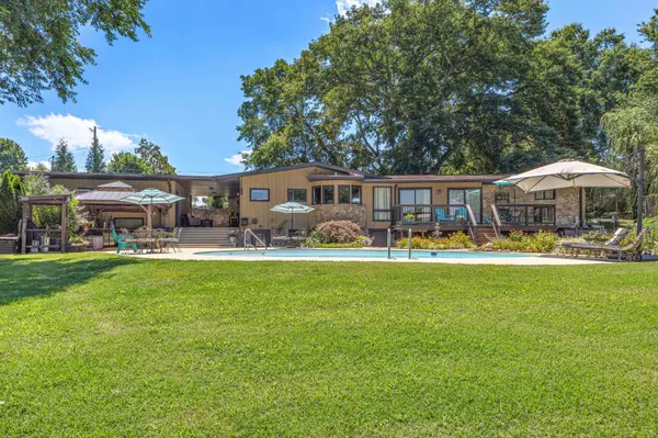 305 Louviers Ln, Old Hickory, TN 37138