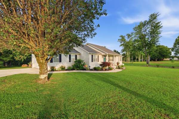 1440 Howell Ln, Cookeville, TN 38506