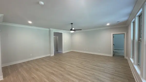 8663 Turnbull Dr, Pleasant View, TN 37146