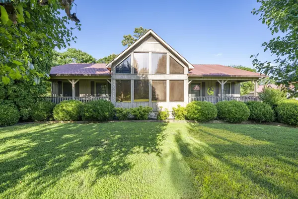 2960 OAK GROVE RD, Savannah, TN 38372
