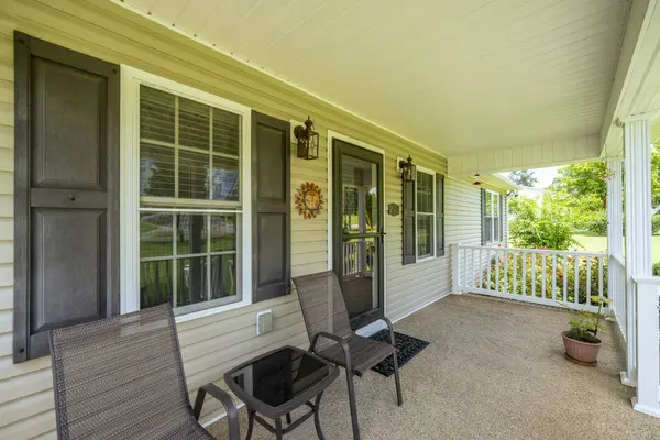 246 Forrest Ave, Clifton, TN 38425