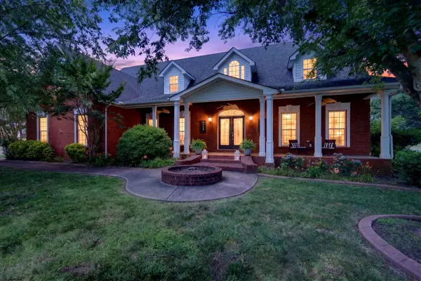 2356 Saint Andrews Dr, Murfreesboro, TN 37128