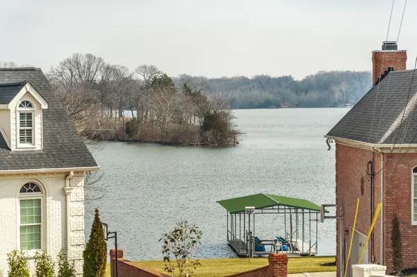 111 Governors Point Blvd, Hendersonville, TN 37075
