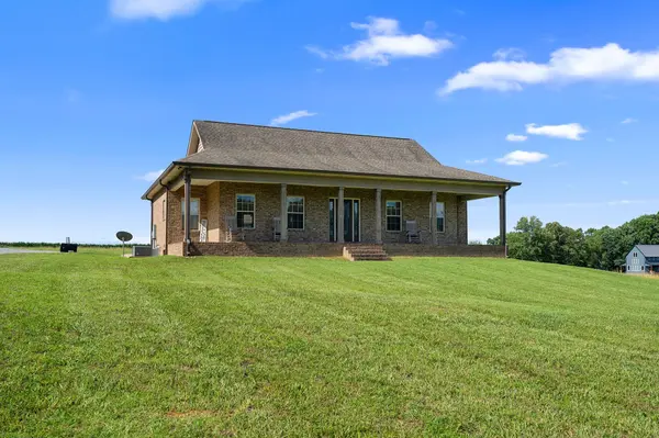 5812 Campbell Rd, Cross Plains, TN 37049