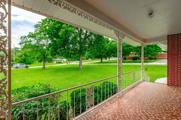 205 Five Points Road, Chickamauga, GA 30707