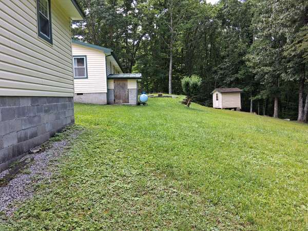 2301 Holly St, Signal Mountain, TN 37377
