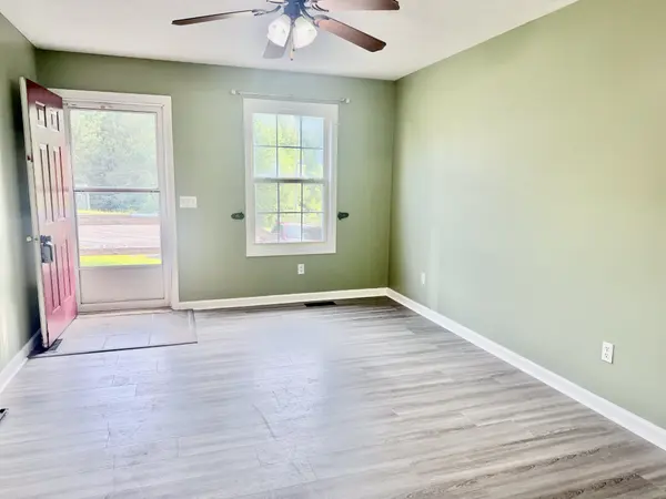 74 English Dr, Cadiz, KY 42211