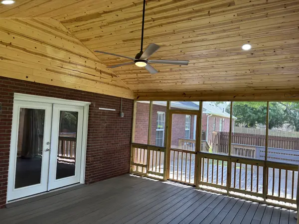 1097 Wedgewood Dr, Gallatin, TN 37066