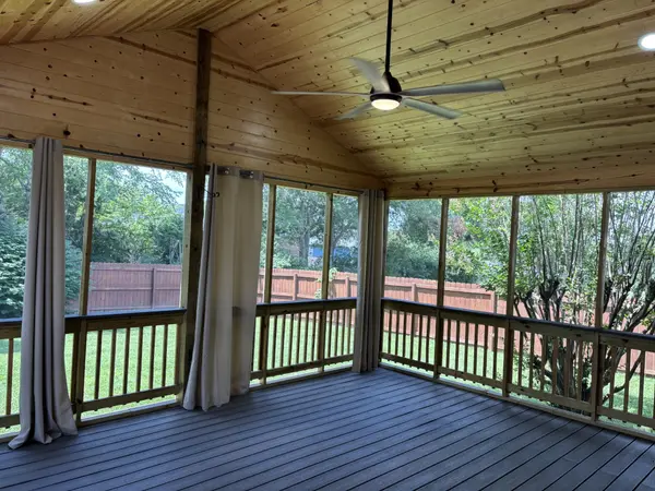 1097 Wedgewood Dr, Gallatin, TN 37066
