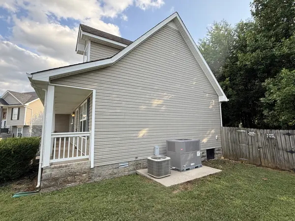 3644 S Naples Ct, Clarksville, TN 37040