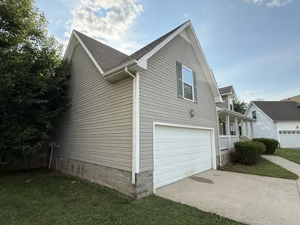3644 S Naples Ct, Clarksville, TN 37040