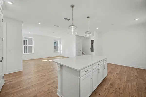 2043 Holbrook Rd, Mount Juliet, TN 37122