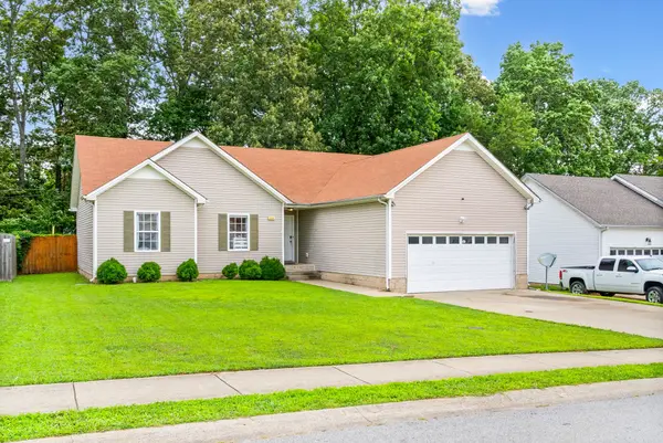 386 Andrew Dr, Clarksville, TN 37042
