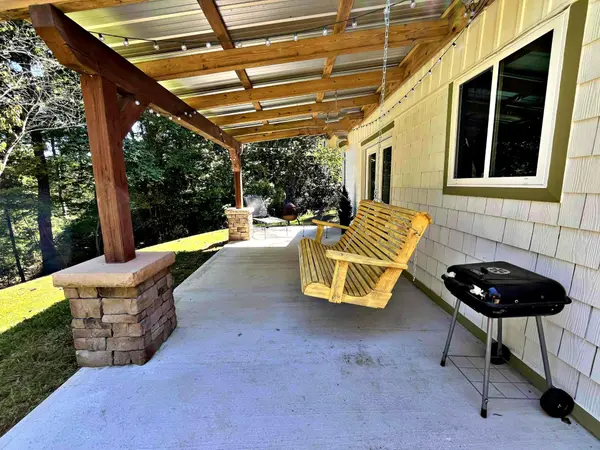 282 White Oak Drive, Decatur, TN 37322